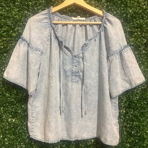 JANE + DELANCEY Denim look top w/ruffle detail - Unique - Soft - Cute !!!